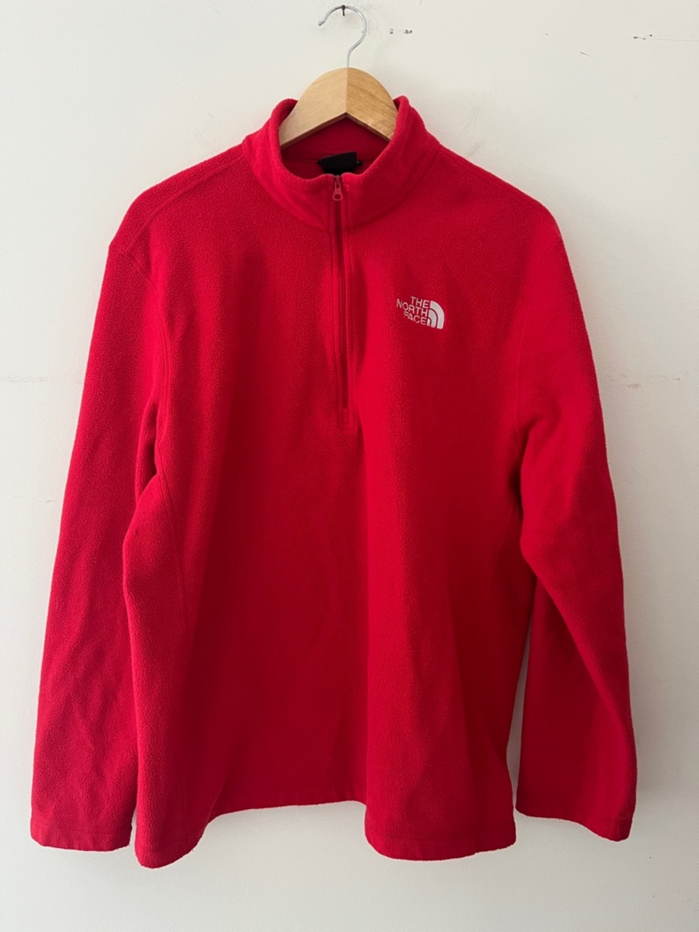 The North Face Bright Red Quarter-Zip Fleece size large Gorpcore granola athlete